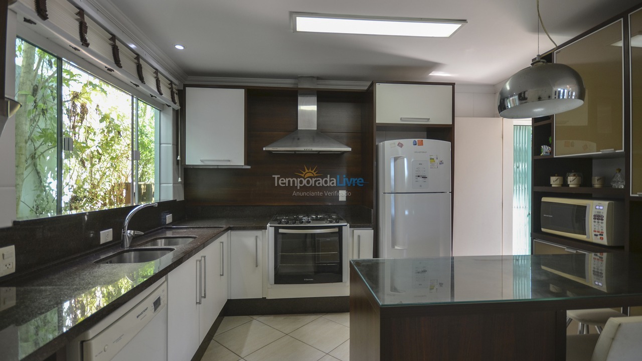 House for vacation rental in Bombinhas (Mariscal)