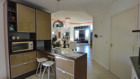 In Mariscal high standard house with 4 bedrooms and swimming pool Ref.13