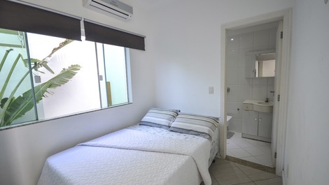 In Mariscal high standard house with 4 bedrooms and swimming pool Ref.13