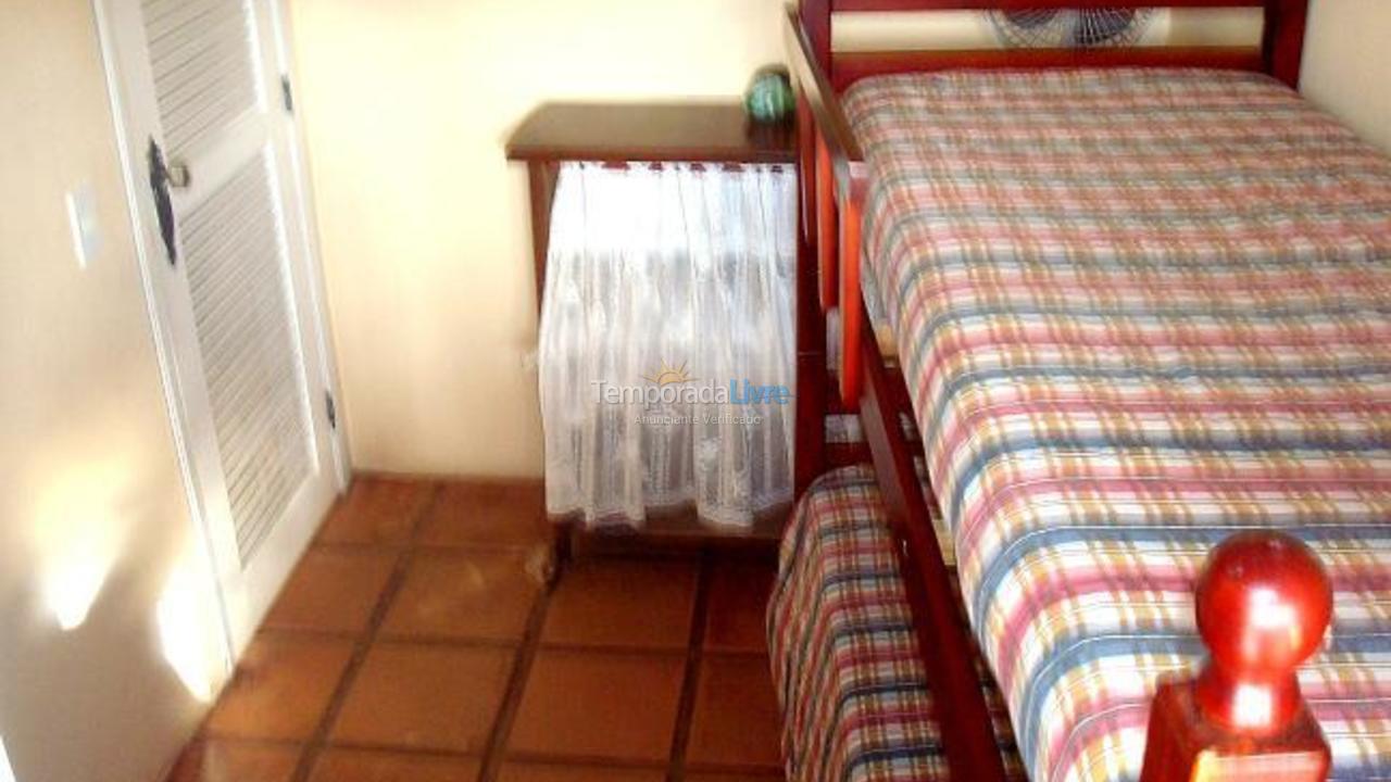 Casa para aluguel de temporada em Cabo Frio (Peró)