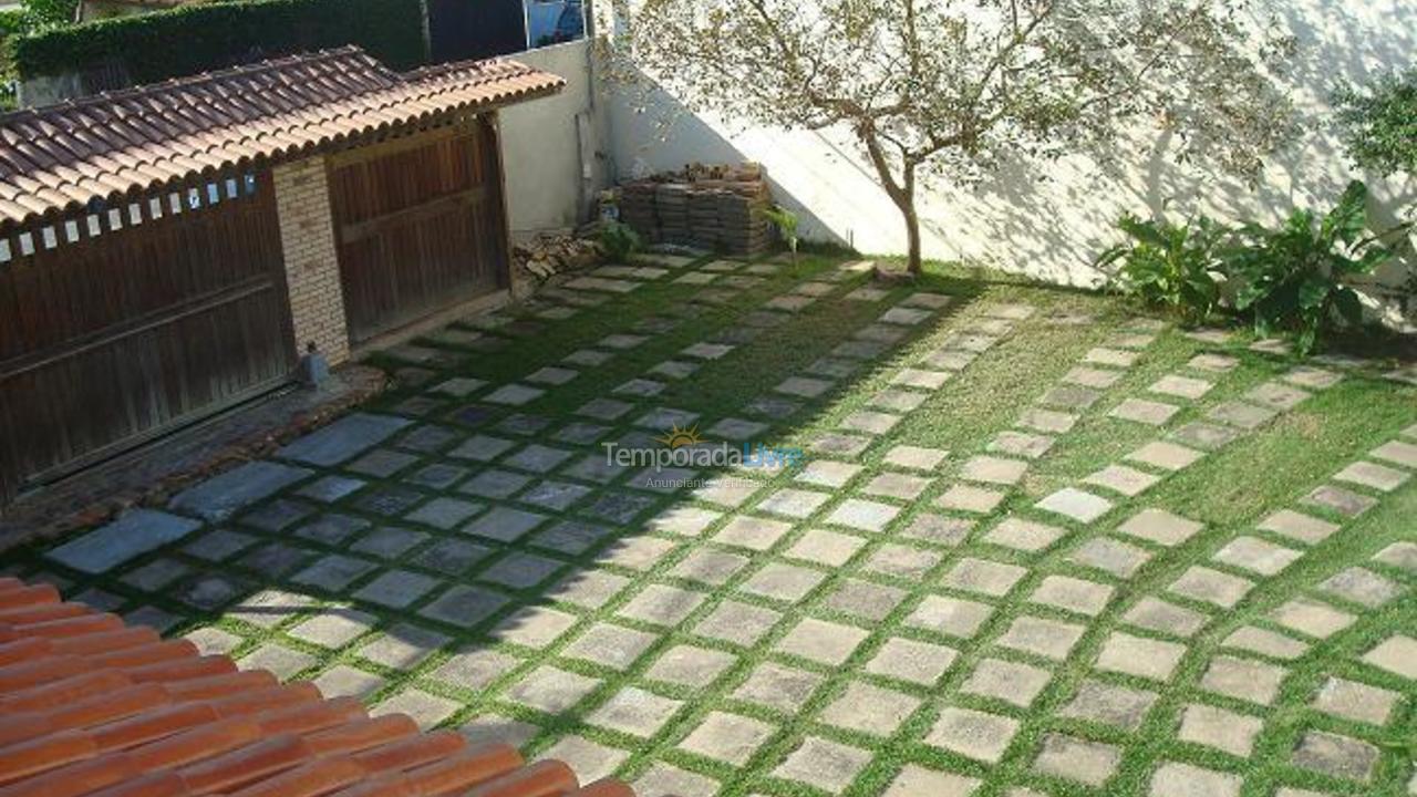 Casa para aluguel de temporada em Cabo Frio (Peró)