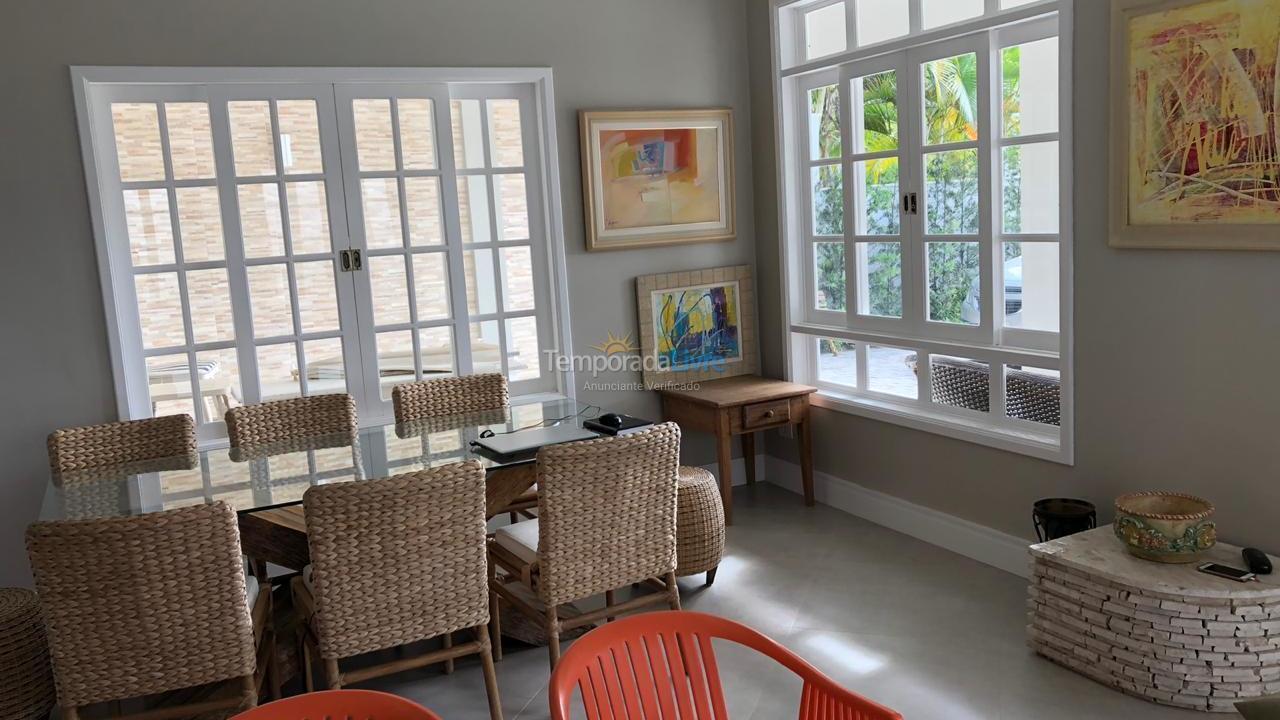 Casa para aluguel de temporada em Bertioga (Riviera de São Lourenço)