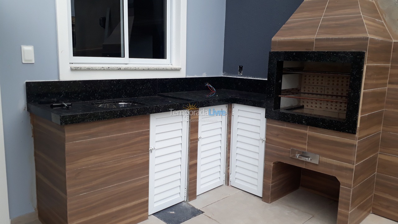 Casa para aluguel de temporada em São Francisco do Sul (Enseada)