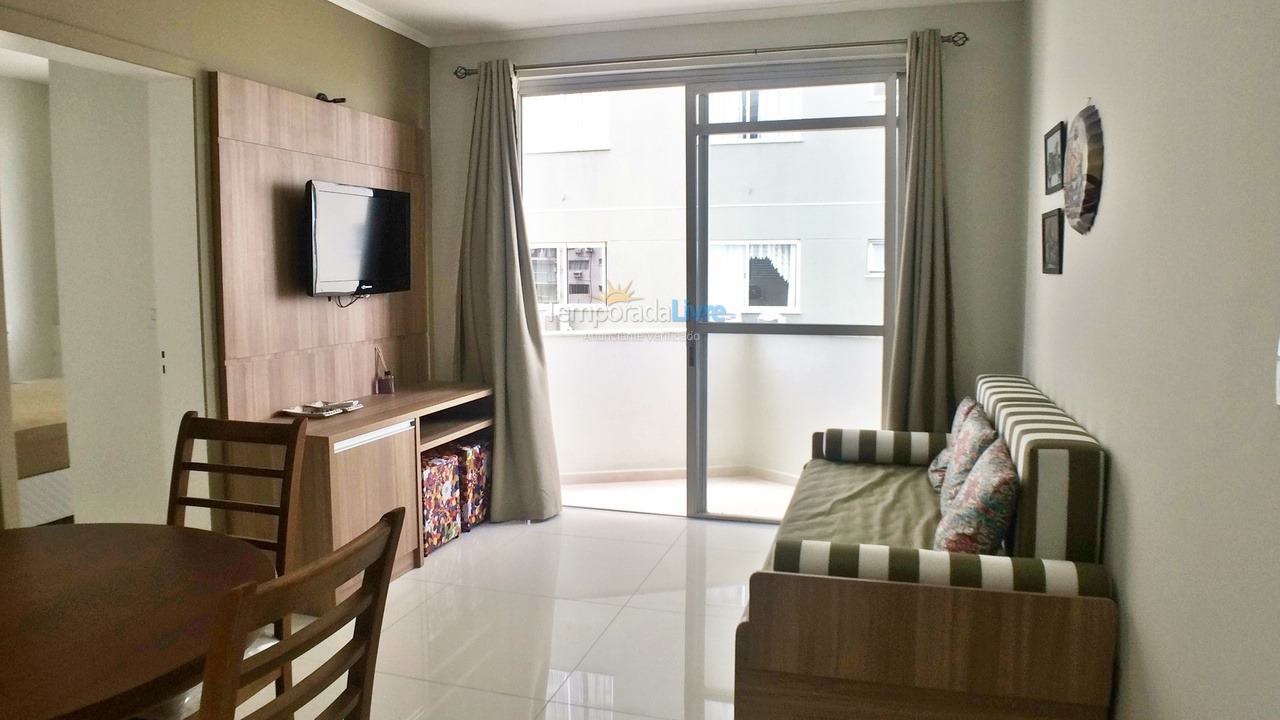 Apartamento para aluguel de temporada em Balneário Camboriú (Praia Central)