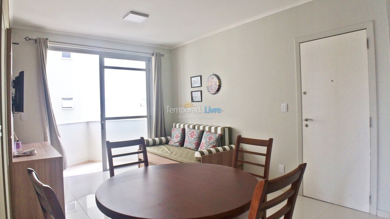 Apartamento para aluguel de temporada em Balneário Camboriú (Praia Central)