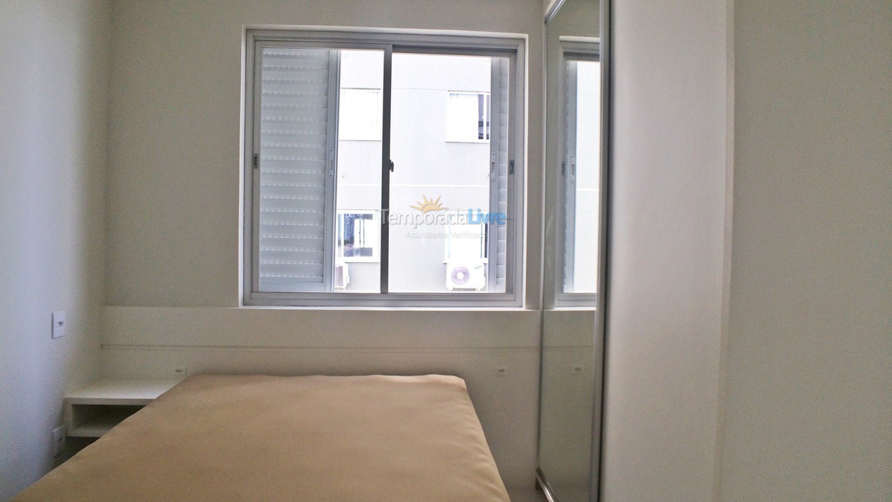 Apartamento para aluguel de temporada em Balneário Camboriú (Praia Central)