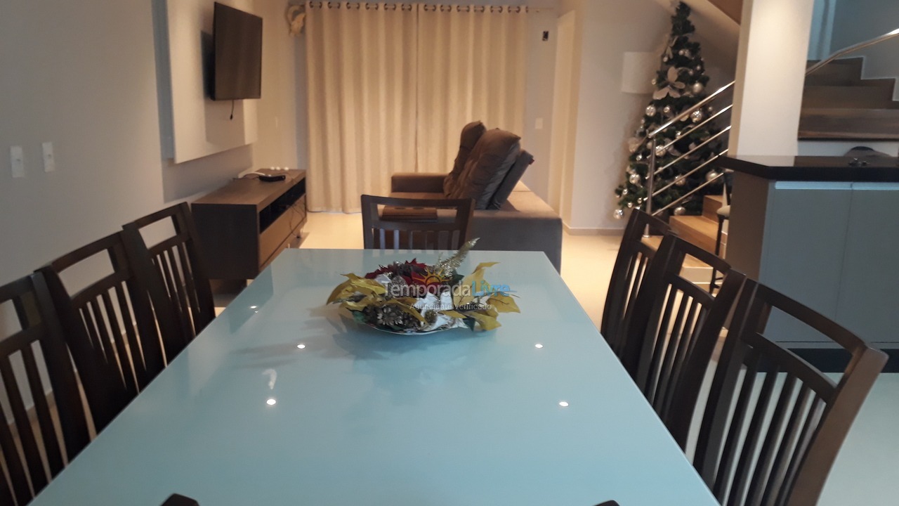 Casa para aluguel de temporada em São Francisco do Sul (Enseada)