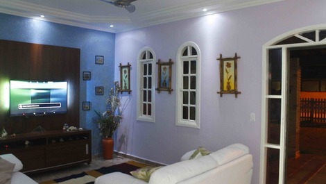 LINDA CASA PERTO DO MAR, COM WIFI ESPAÇO GOURMET PRAIA DA MARANDUBA