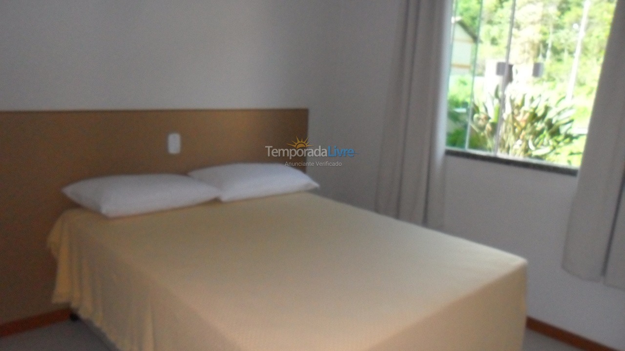 Apartamento para aluguel de temporada em Bombinhas (Praia de Zimbros)