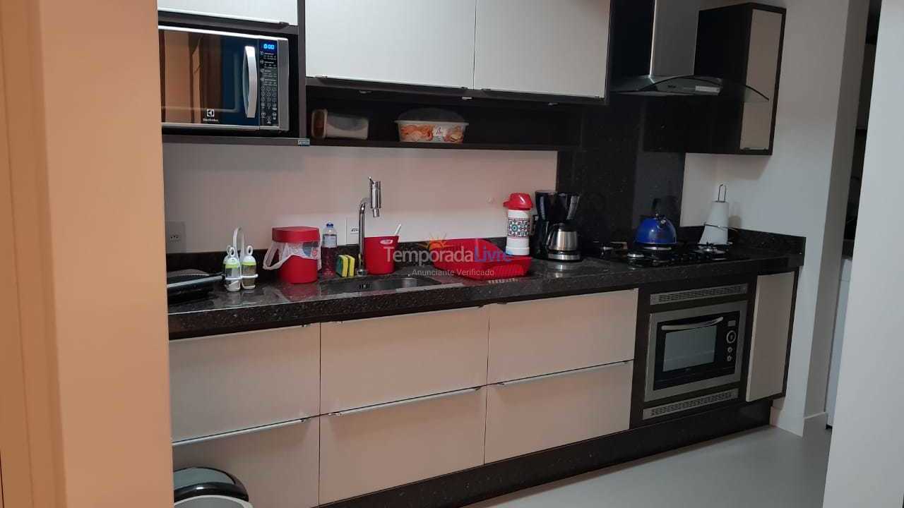 Apartamento para aluguel de temporada em Florianopolis (Praia dos Ingleses)
