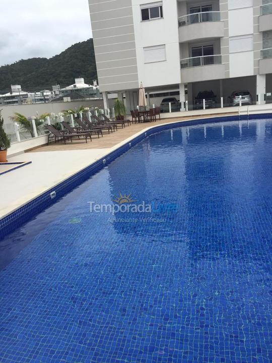 Apartamento para aluguel de temporada em Florianopolis (Praia dos Ingleses)