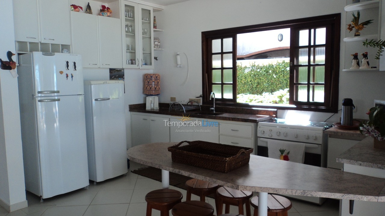 Casa para aluguel de temporada em Bertioga (Riviera de São Lourenço)