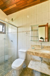 Great house with pool and Churraqueira