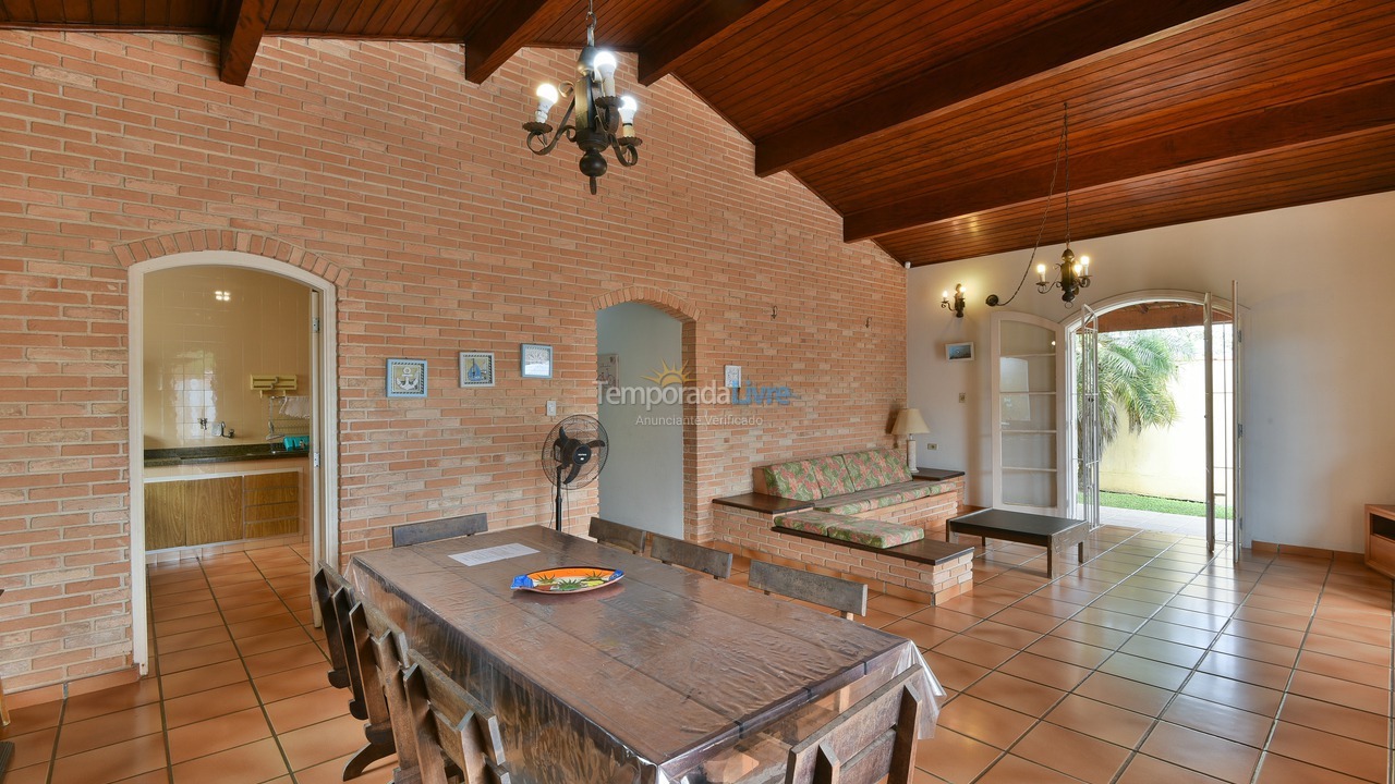 Casa para alquiler de vacaciones em Ubatuba (Praia Grande)