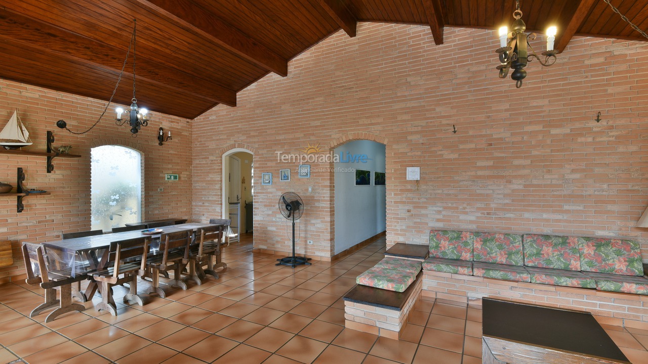 Casa para alquiler de vacaciones em Ubatuba (Praia Grande)