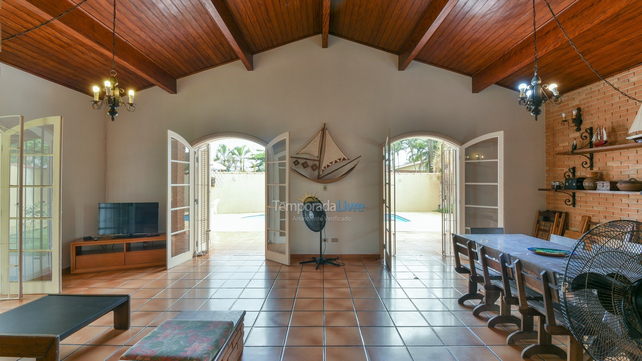 Casa para alquiler de vacaciones em Ubatuba (Praia Grande)