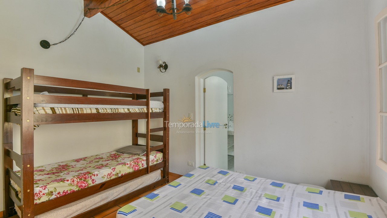 Casa para alquiler de vacaciones em Ubatuba (Praia Grande)