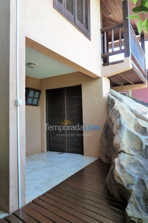 Casa para aluguel de temporada em Ilhabela (Siriúba)
