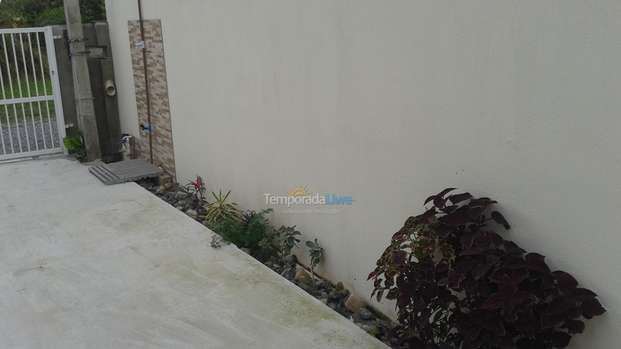 Apartamento para aluguel de temporada em Itapoá (Balneário Rio Gracioso)