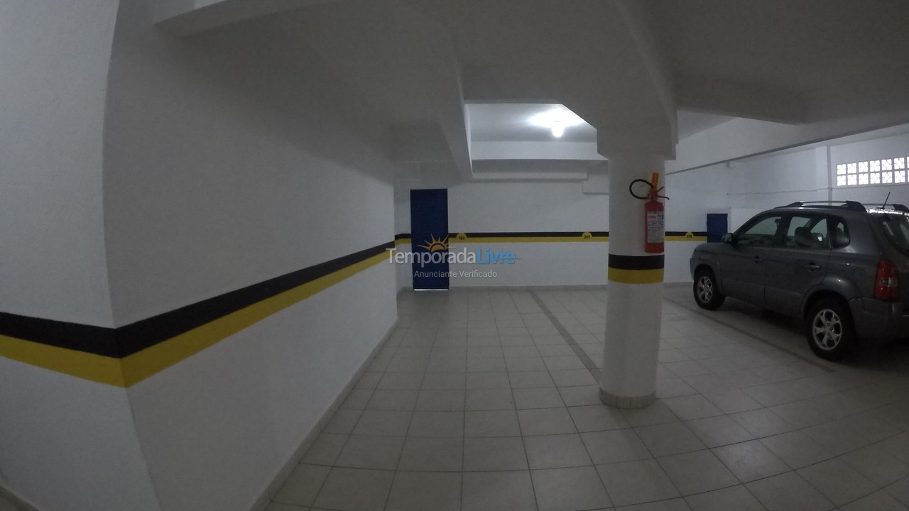 Apartamento para aluguel de temporada em Itapema (Meia Praia)