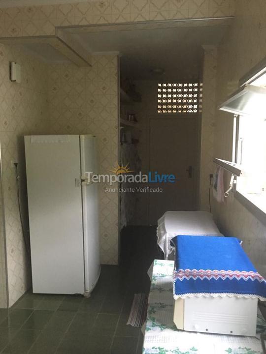 Apartment for vacation rental in Guarujá (Pitangueiras)