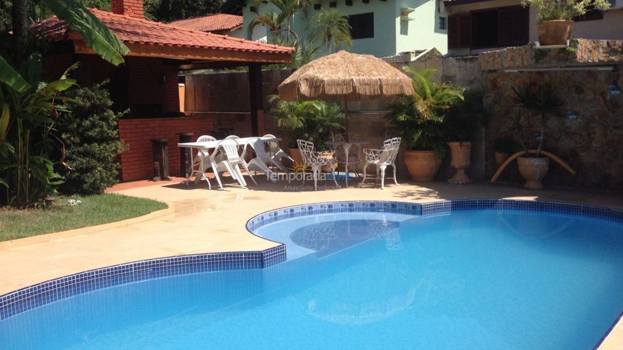 Casa para aluguel de temporada em Guarujá (Praia do Pernambuco)