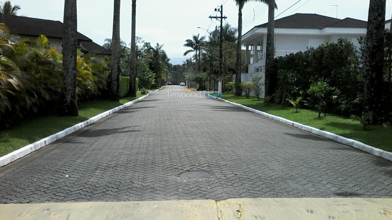 Casa para aluguel de temporada em Guarujá (Praia do Pernambuco)