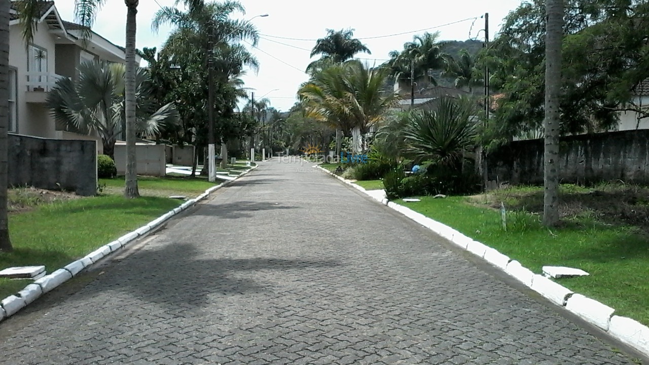 Casa para aluguel de temporada em Guarujá (Praia do Pernambuco)