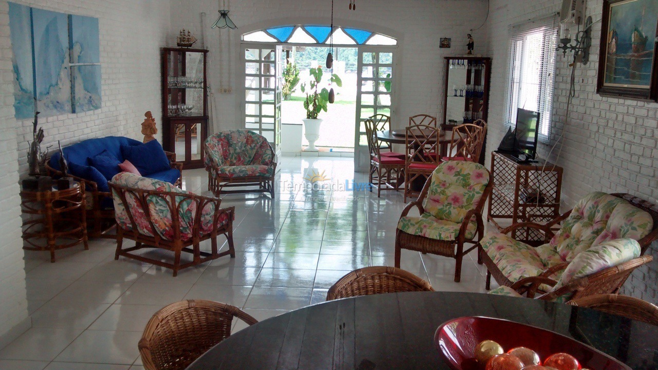 House for vacation rental in Ubatuba (Praia do Lázaro)