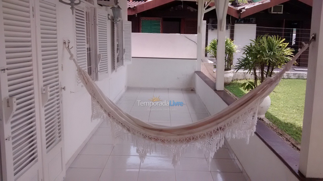 House for vacation rental in Ubatuba (Praia do Lázaro)