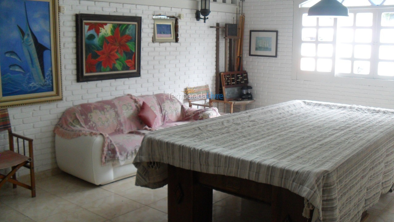 House for vacation rental in Ubatuba (Praia do Lázaro)