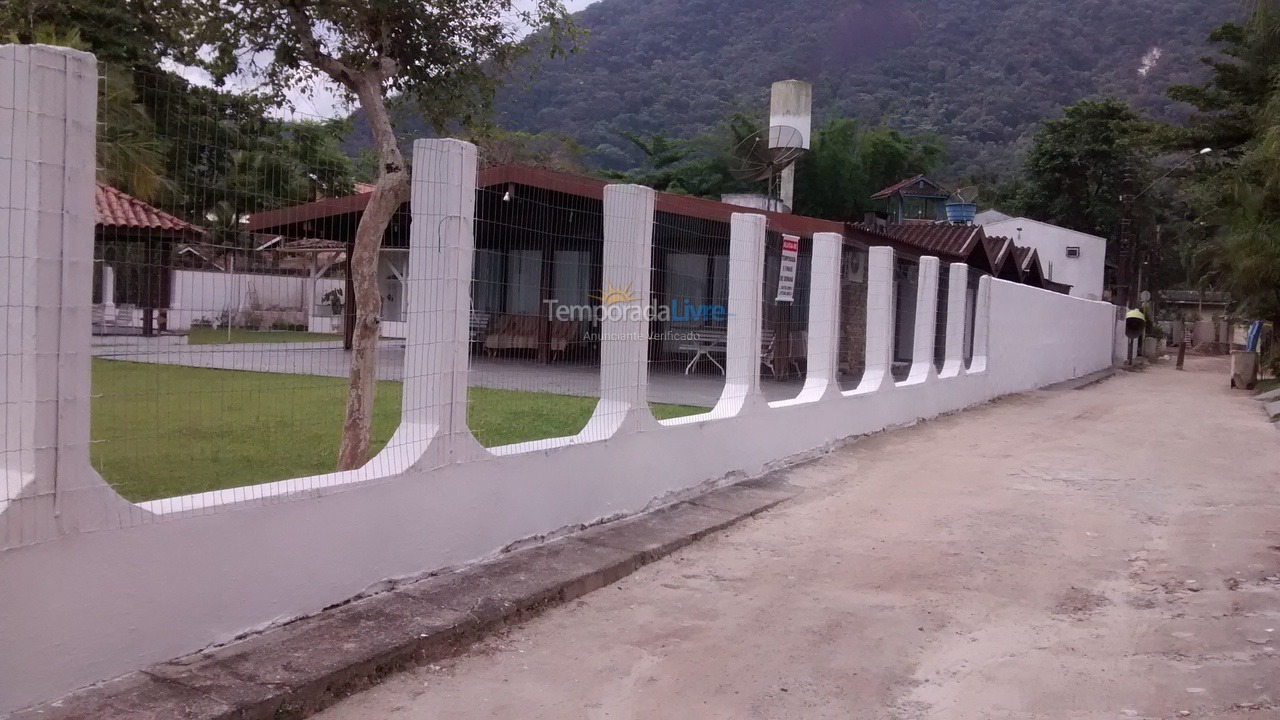 House for vacation rental in Ubatuba (Praia do Lázaro)
