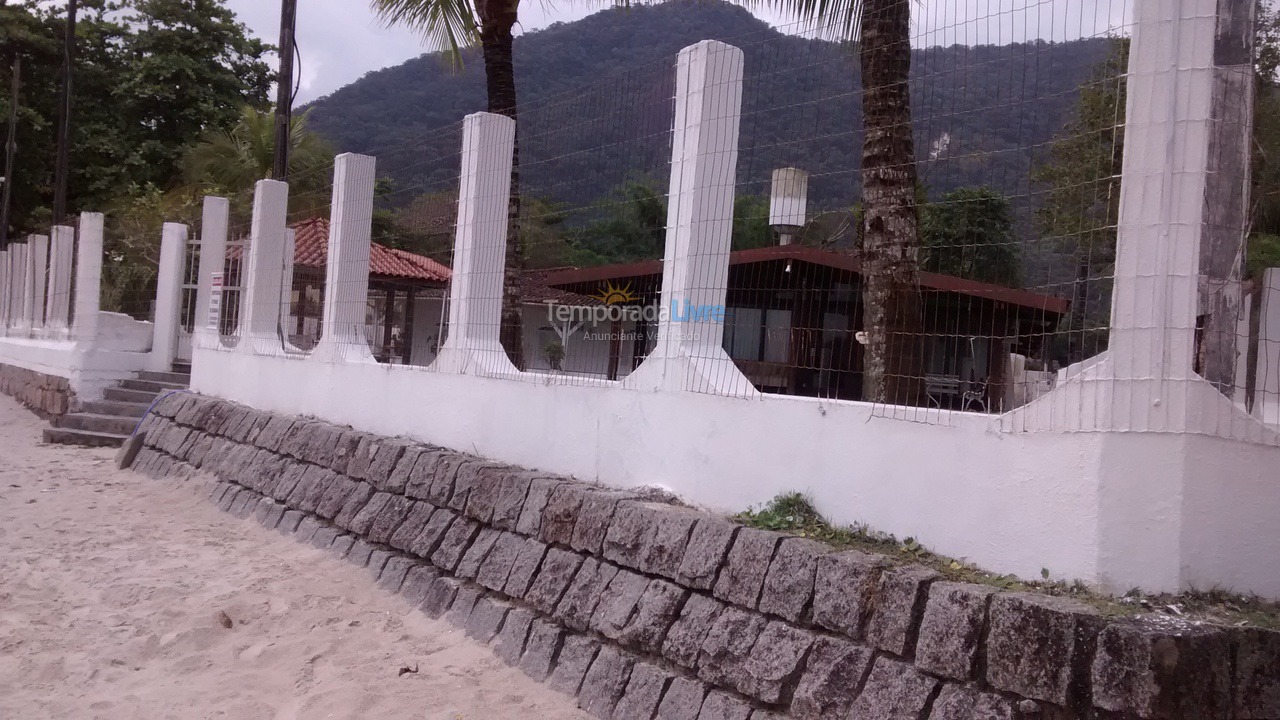 House for vacation rental in Ubatuba (Praia do Lázaro)