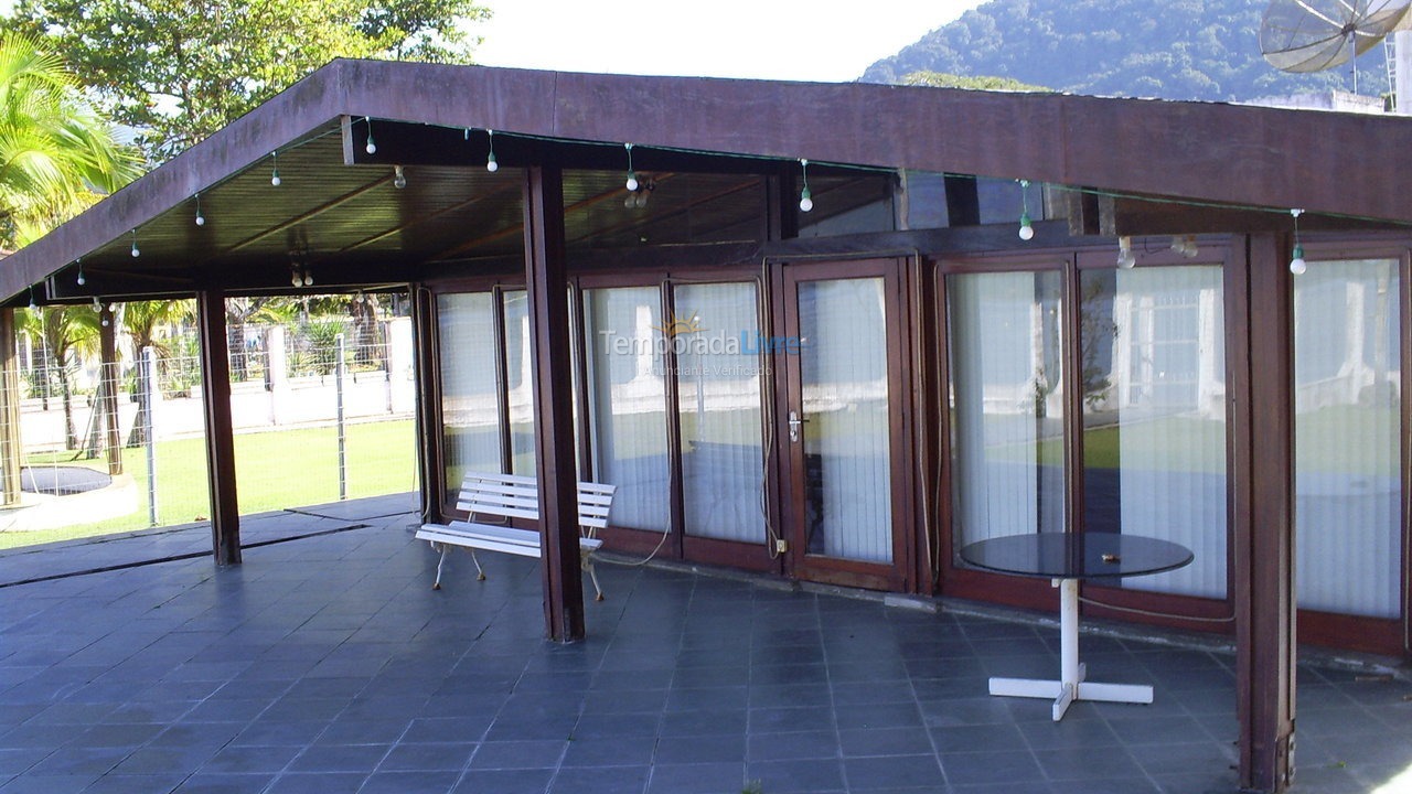 House for vacation rental in Ubatuba (Praia do Lázaro)