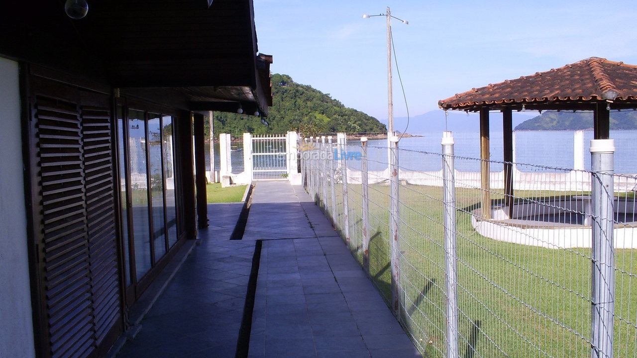 House for vacation rental in Ubatuba (Praia do Lázaro)