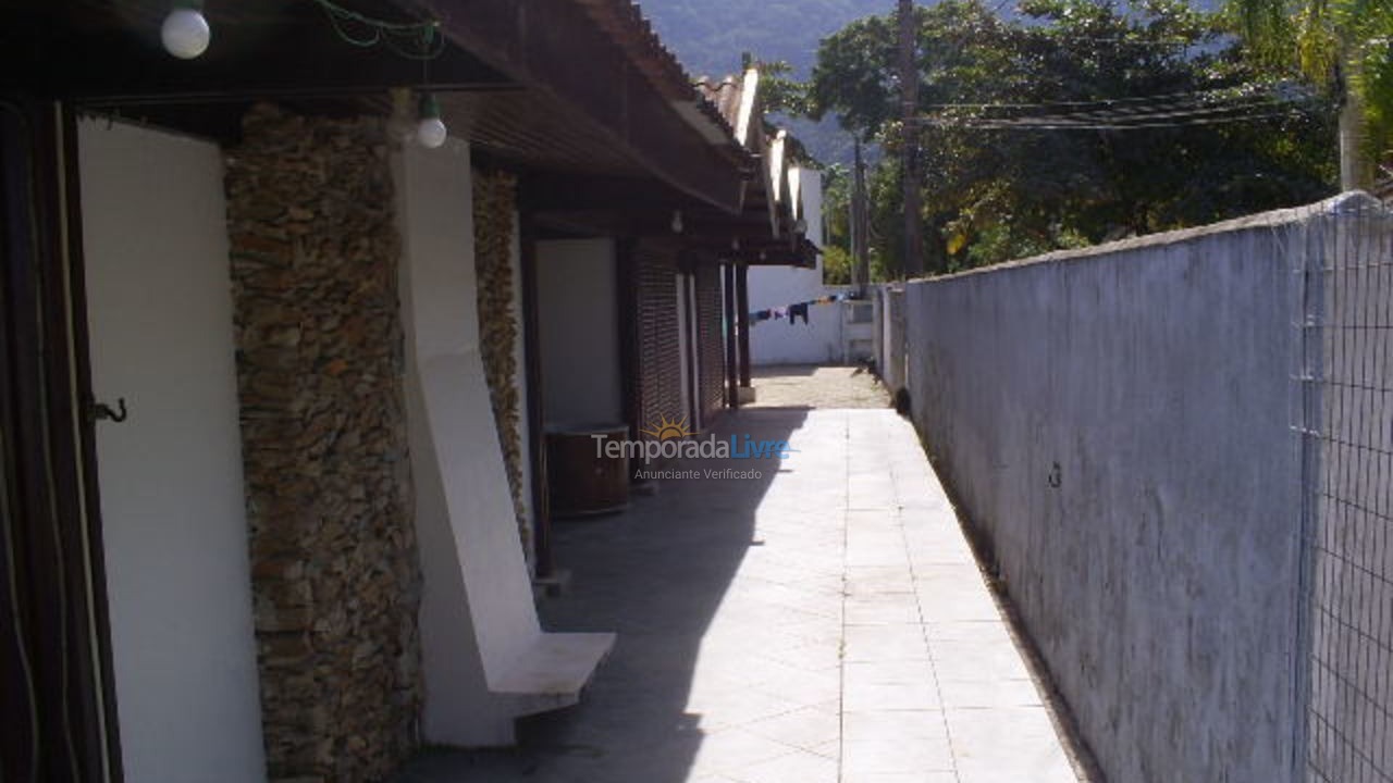 House for vacation rental in Ubatuba (Praia do Lázaro)