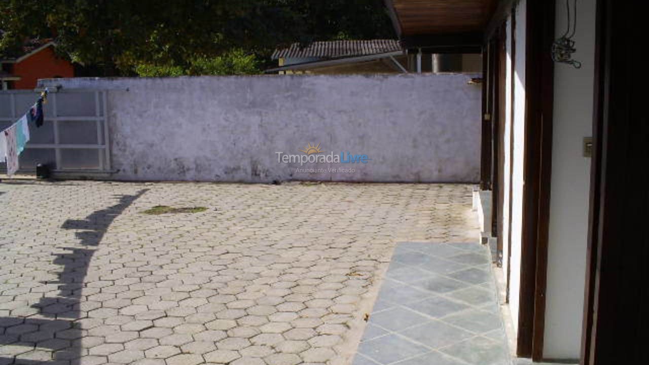 House for vacation rental in Ubatuba (Praia do Lázaro)