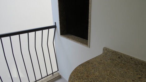 sacada com churrasqueira