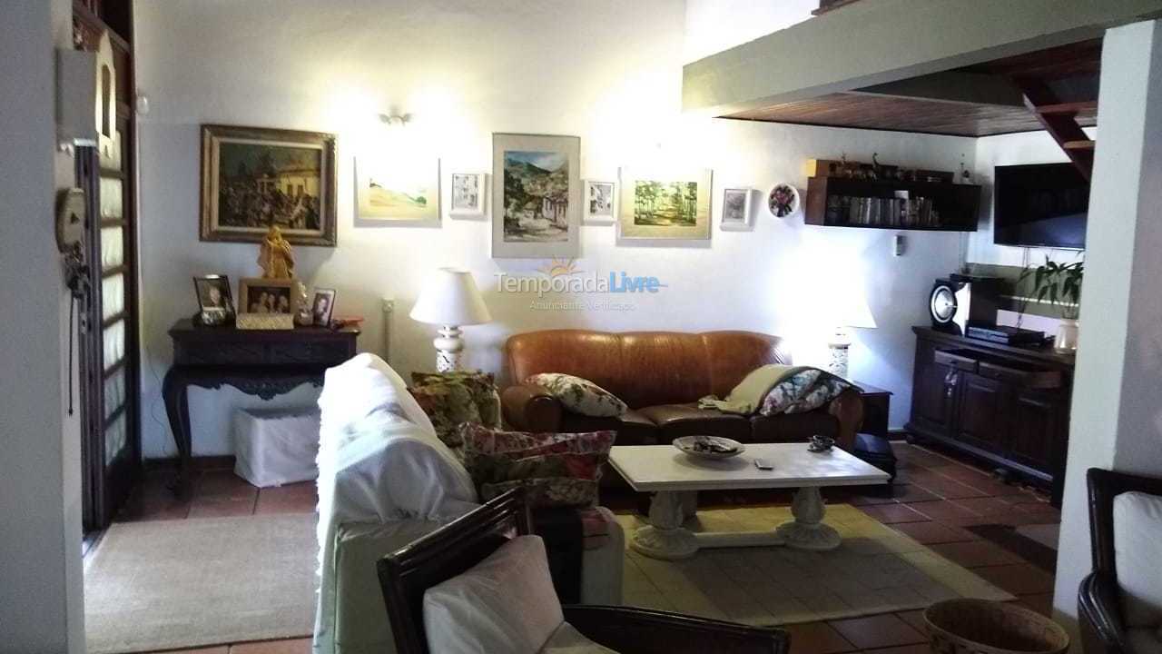 Casa para aluguel de temporada em São Sebastião (Guaecá)