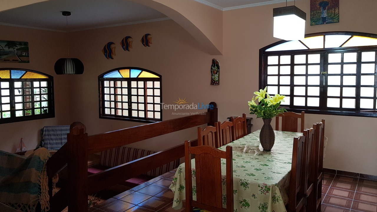 Casa para aluguel de temporada em Caraguatatuba (Prainha)