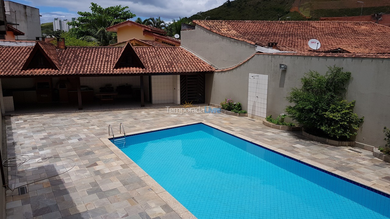 Casa para aluguel de temporada em Caraguatatuba (Prainha)