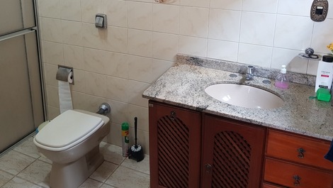 Casa com ar condicionado, piscina e Wi-Fi-Caraguatatuba