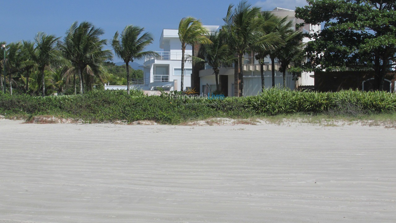 House for vacation rental in Bertioga (Praia de Guaratuba)