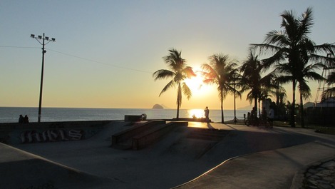 House on the beach of Boiçucanga condominium Sol de Boiçucanga, foot in the sand