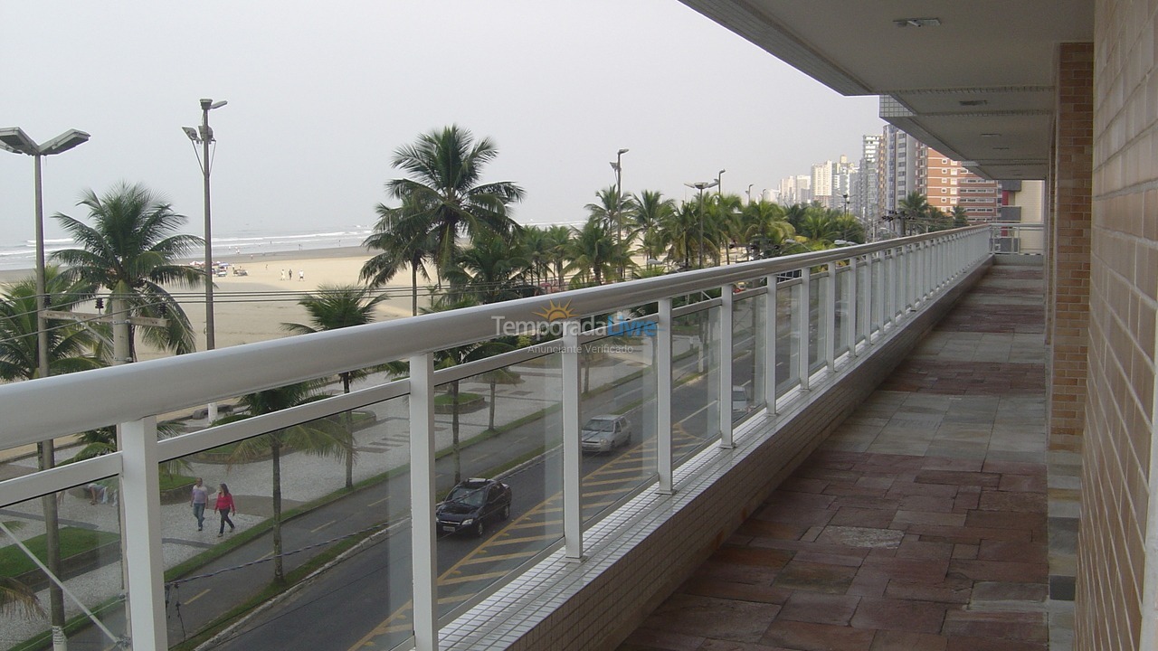 Apartamento para aluguel de temporada em Praia Grande (Guilhermina)