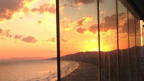 Apartamento para alugar em Praia Grande - Guilhermina