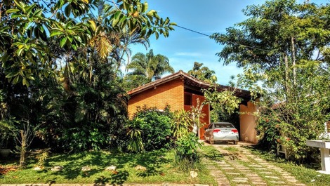 FRENTE CASA RUA PATATIVA 165 