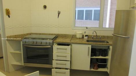 Apartment with 3 rooms. + suite of employs in the Riviera of S. Lourenço