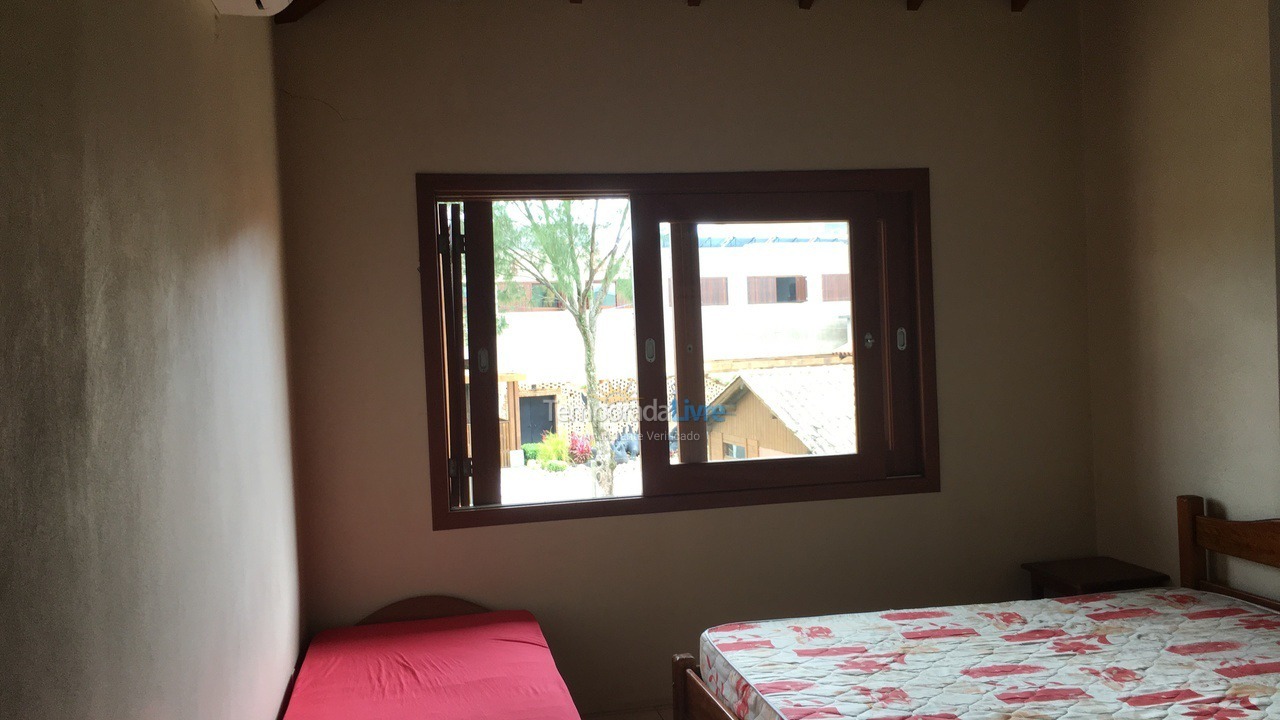 Casa para alquiler de vacaciones em Garopaba (Praia da Ferrugem)