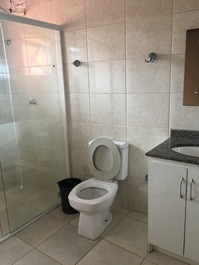 Banheiro andar de cima 